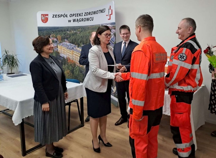 Przekazanie nowej karetki dla ratownictwa medycznego ZOZ w Wągrowcu