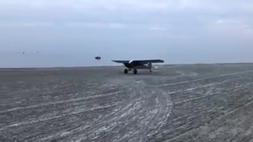 Samolot wylądował na plaży w Gdyni 11.06.2018