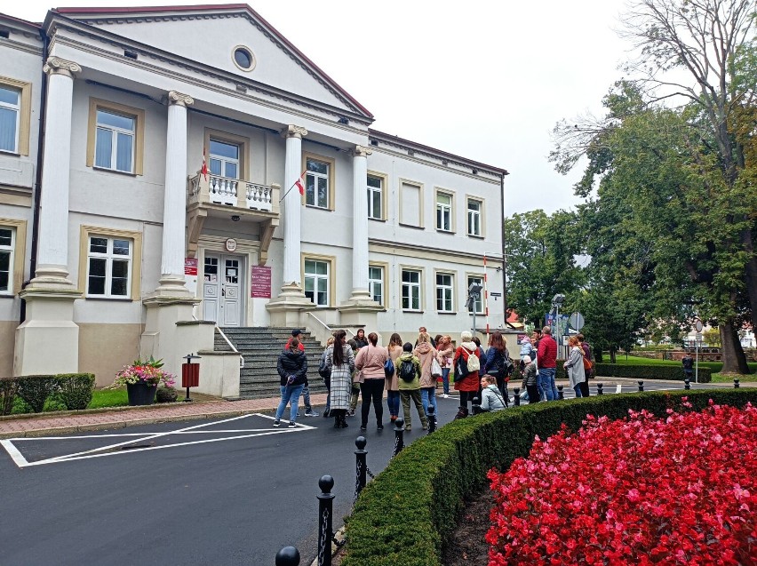 Poznajemy Wieluń! Odbył się kolejny polsko-ukraiński spacer po Starym Mieście ZDJĘCIA