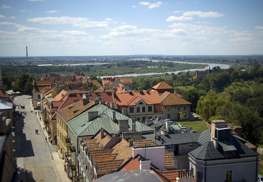 Panorama  miasta z tarasu Bramy Opatowskiej