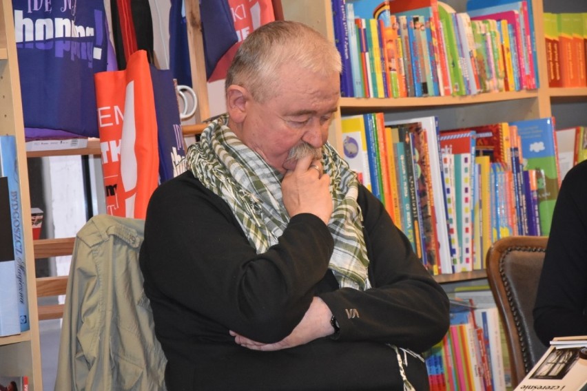 W wągrowieckiej księgarni LOCUM odbyło się spotkanie autorskie z Dariuszem Kozdębą 