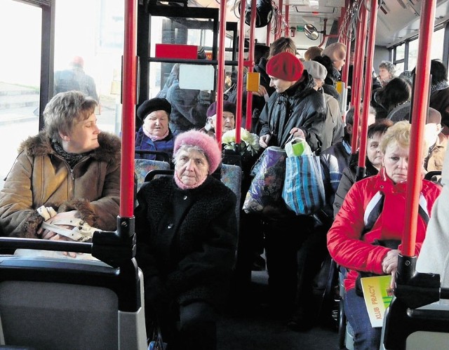 Pasażerów czekają zmiany godzin kursów miejskich autobusów