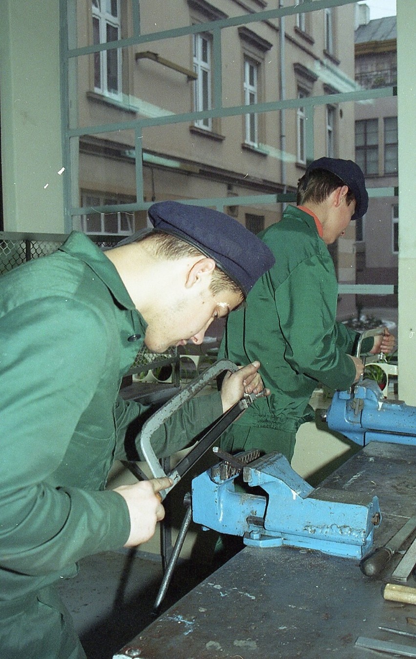 Szkoła Morska w Darłowie w latach 1997-2003 [zdjęcia]
