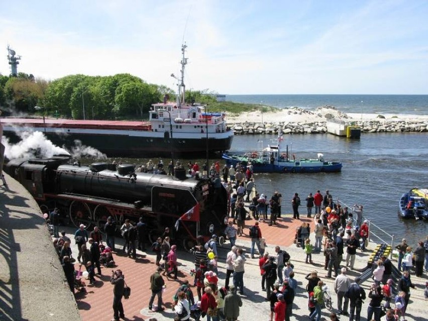 Pociąg Pirat pod samą latarnią morską w Kołobrzegu! Tradycji stanie się zadość