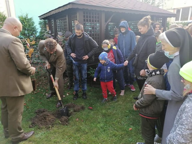 Święto Drzewa 2021 w Zespole Szkół Specjalnych w Zduńskiej Woli