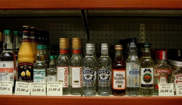 Do końca stycznia mają czas sprzedawcy, aby złożyć w urzędzie oświadczenia o wartości sprzedaży poszczególnych rodzajów alkoholi