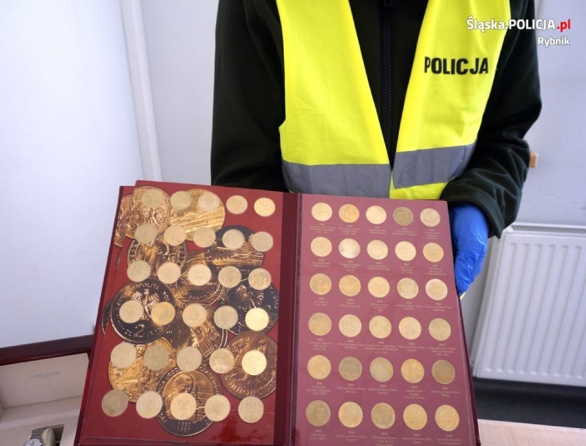 Rybnik: Policjanci odzyskali skradzione monety i zegarki warte kilkadziesiąt tysięcy złotych