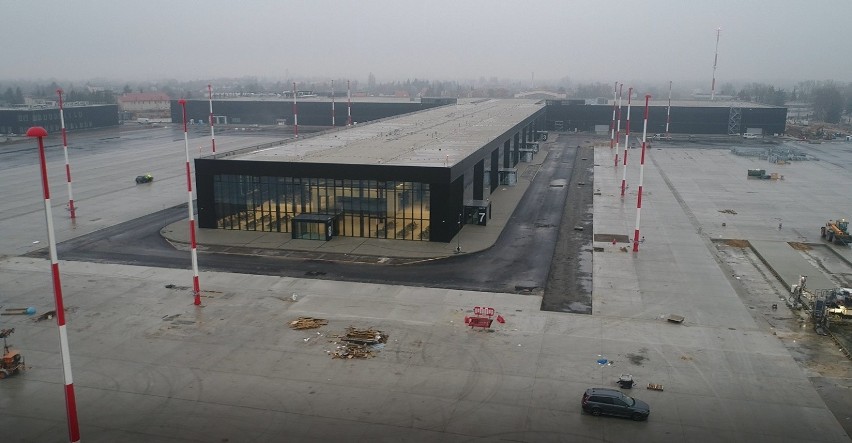 Bez żadnych zakłóceń trwa budowa obiektów Portu Lotniczego...