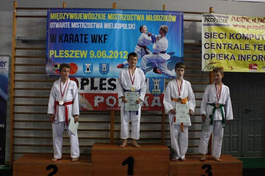 Zawodnicy Pleszewskiego Klubu Karate z medalami!