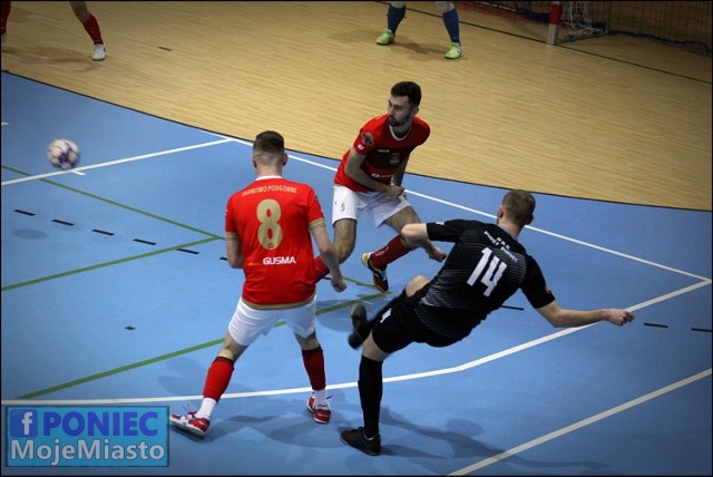 Rozegrano kolejkę II ligi Futsalu Piast Poniec - Tarnovia Tarnowo Podgórne