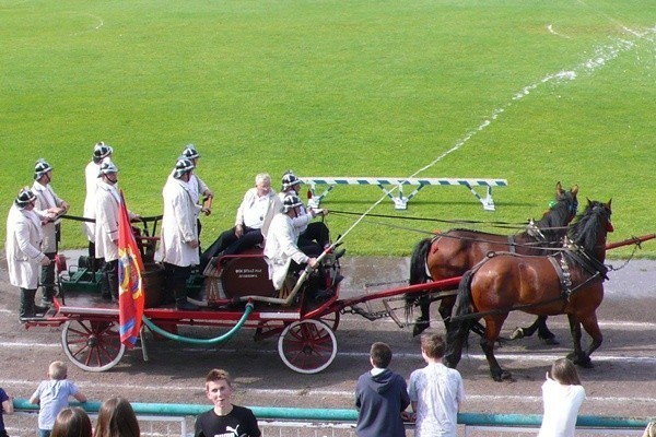 Grybów: strażackie sikawki sprzed 100 lat [ZDJĘCIA]