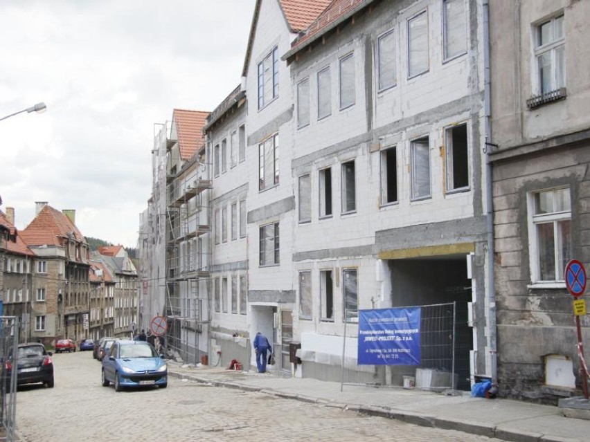 Budowa mieszkań przy ul. Staszica - tutaj lokale mieszkalne...