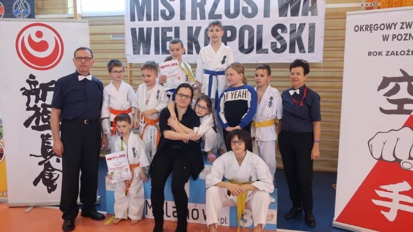 Medale zduńskowolskich karateków na Mistrzostwach Wielkopolski [zdjęcia]