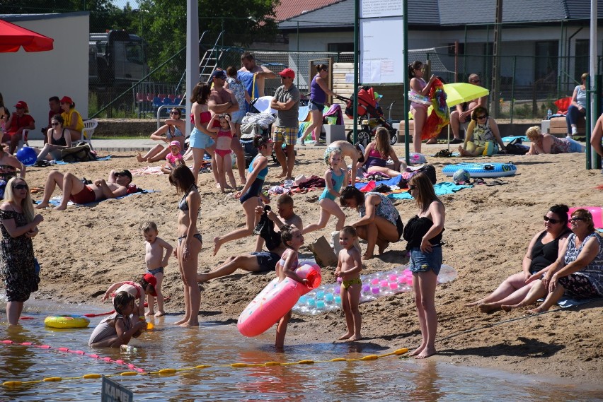 Tłumy nad zalewem w Sokółce. Nad wodą sokółczanie szukali wytchnienia od żaru lejącego się z nieba
