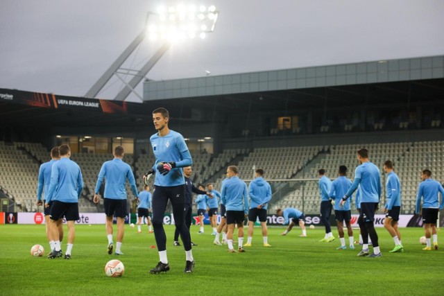 Piłkarze Dynama Kijów na stadionie Cracovii