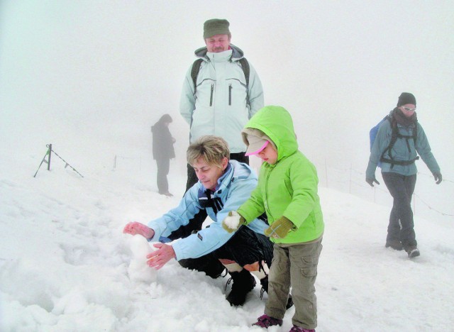 Na Kasprowym leży 35 cm śniegu. Można lepić bałwana