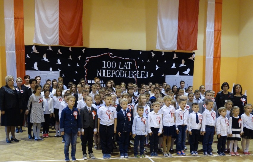 Święto Niepodległości 2018 w SP w Mysłakówku [zdjęcia]