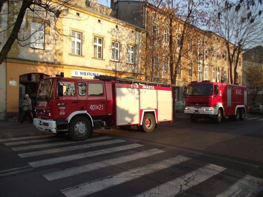 Będzin: I znów strażacy w kamienicy na Modrzejowskiej