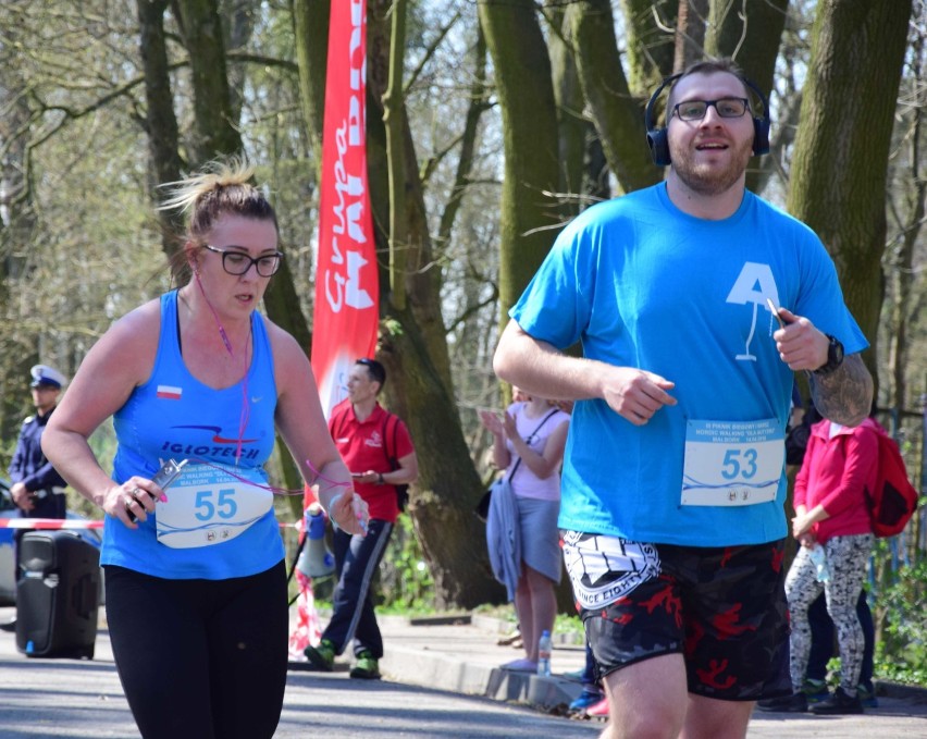 Razem i na sportowo "Dla autyzmu" w Malborku [ZDJĘCIA, cz. 2]. III Piknik Biegowy oraz Marsz Nordic Walking 