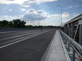 Awaria gazociągu na Moście Gryfitów. Zablokowany przejazd przez most