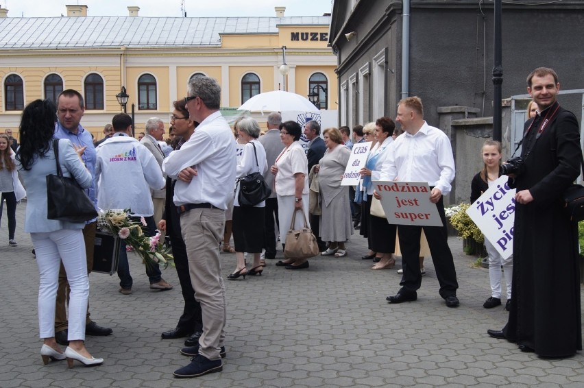 Dni Rodziny Radomsko 2014: "Marsz dla życia i rodziny" i...