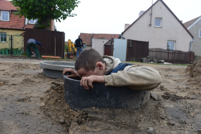 Dotacje na inwestycje związane m.in. z sieciami wod-kan otrzymało 42 gminy z Łódzkiego.