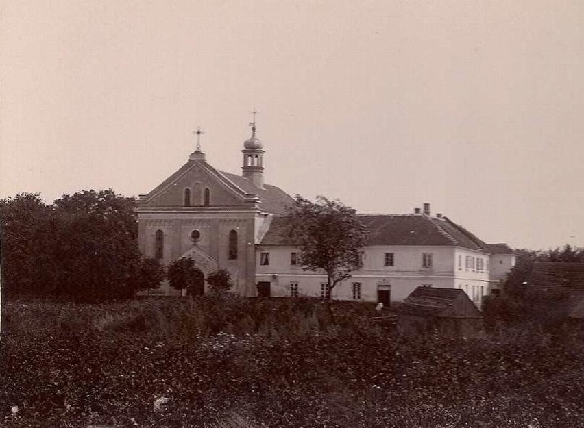 Lata 1900-1920 , Kościół Wniebowzięcia NMP i zabudowania...