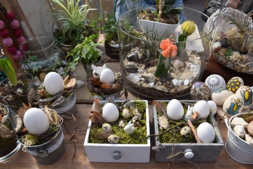 Pruszcz Gdański: Ręcznie robione stroiki, zające, jajka, biżuteria na Wielkanocnym Jarmarku Rękodzieła [ZDJĘCIA]