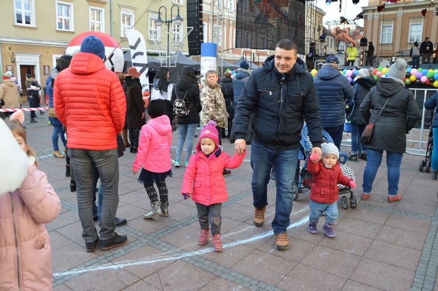 WOŚP 2020 w Opolu. Ściskawa i kwesta na opolskim Rynku.