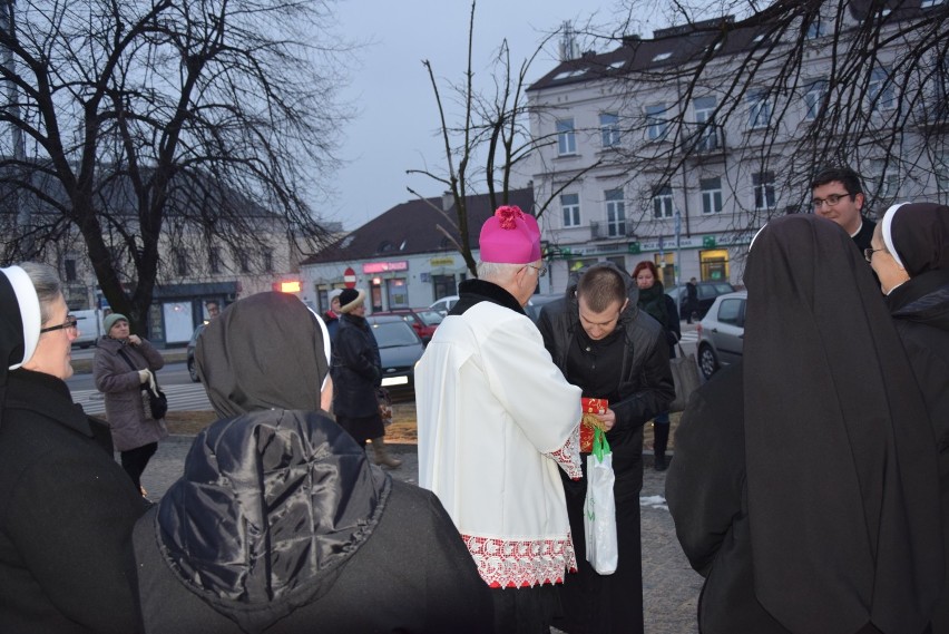 Droga Krzyżowa w Częstochowie z metropolitą częstochowskim arcybiskupem Wacławem Depo ZDJĘCIA