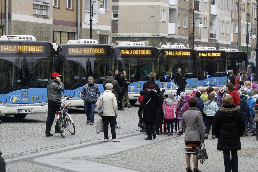 Nowe autobusy w Legnicy (ZDJĘCIA)