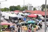 Duży ruch na targowisku w Malborku. Sprawdź aktualne ceny warzyw i owoców 