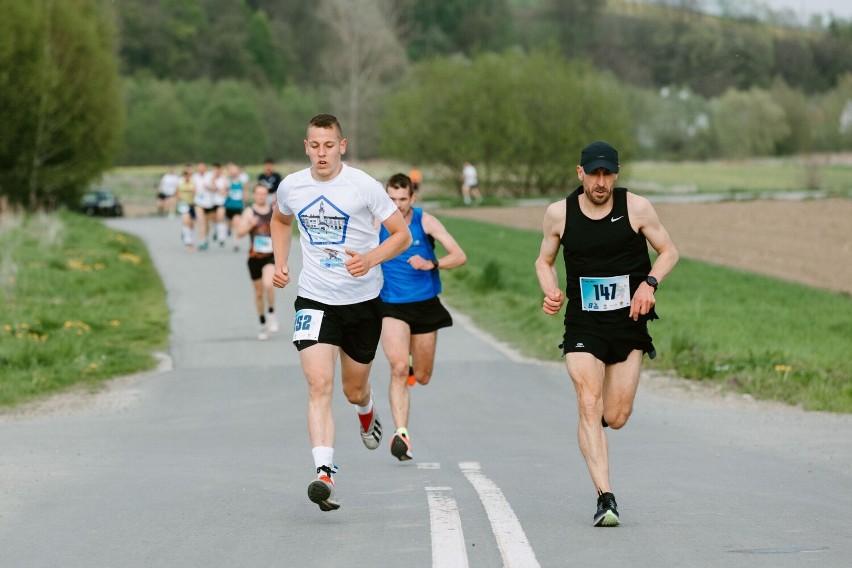 8. Dynowska ZaDyszka. Uczestnicy rywalizowali na dystansie 10 km [ZDJĘCIA]