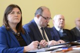 Porozumienie Samorządowe 2018 i PO krytykują władze powiatu