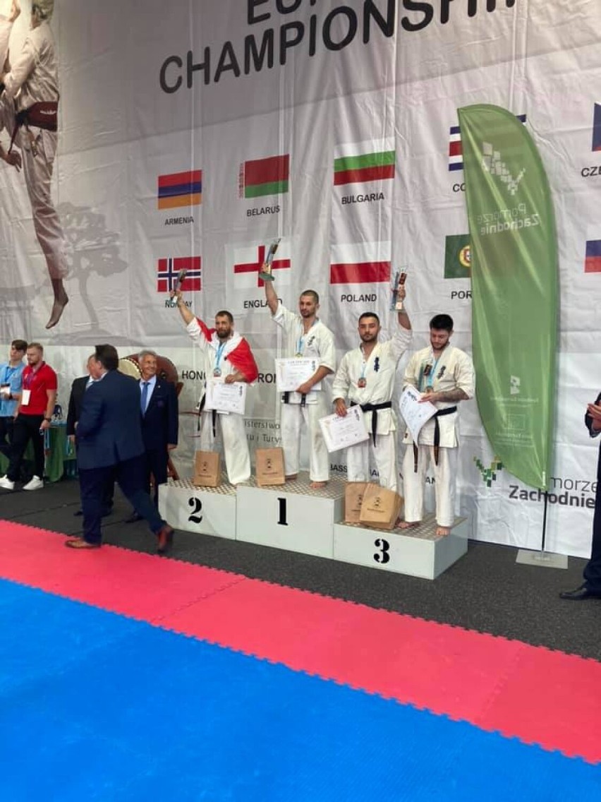 Medal mistrzostw Europy dla karateki ze Szczecinka. Wojciech Piesik na podium [zdjęcia]