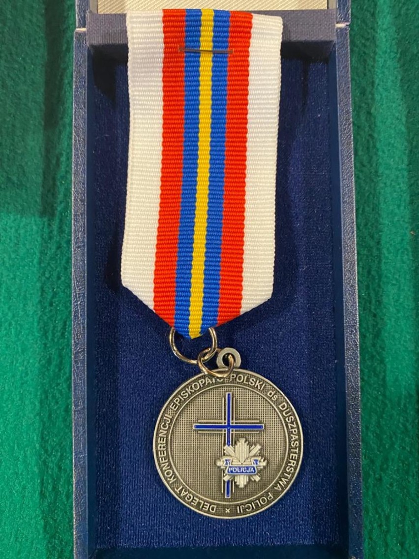 St. kpt. Paweł Gil wyróżniony medalem „Gloria Intrepidis et Animi Promptis”