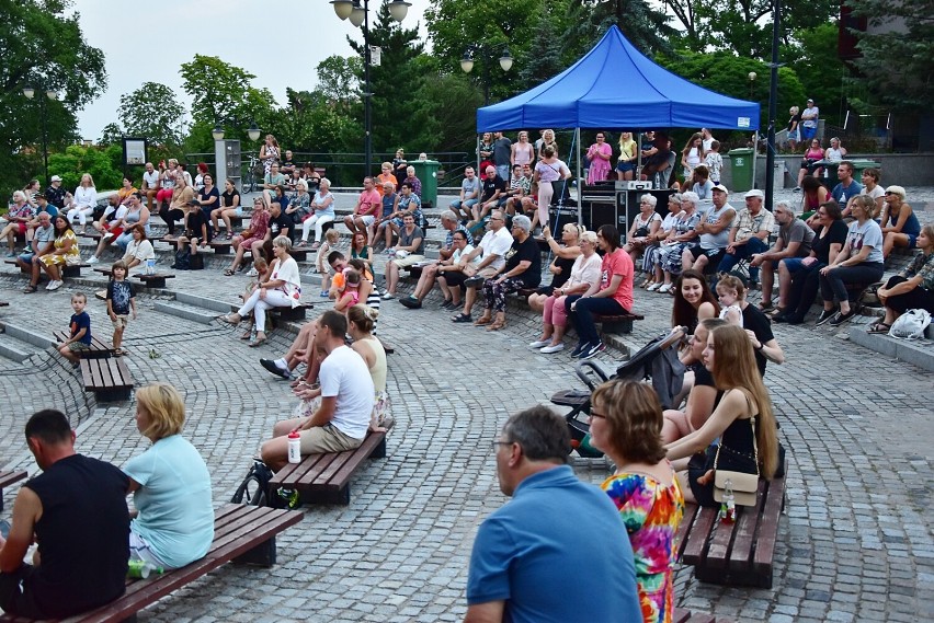 Koncert odbył się na plenerowej scenie kwidzyńskiego Placu...