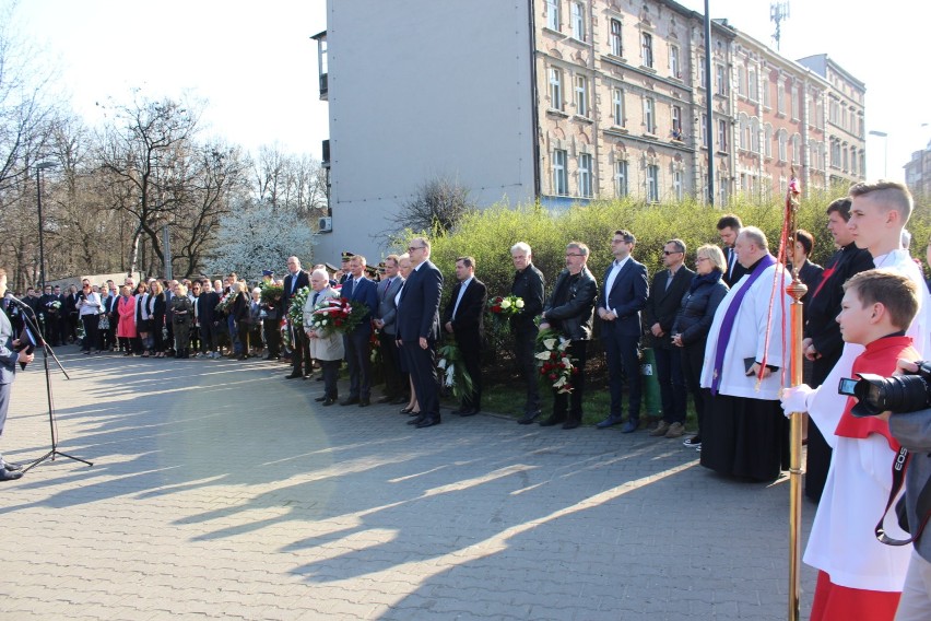 Uroczystości upamiętniające ofiary zbrodni katyńskiej i katastrofy smoleńskiej [ZDJĘCIA]