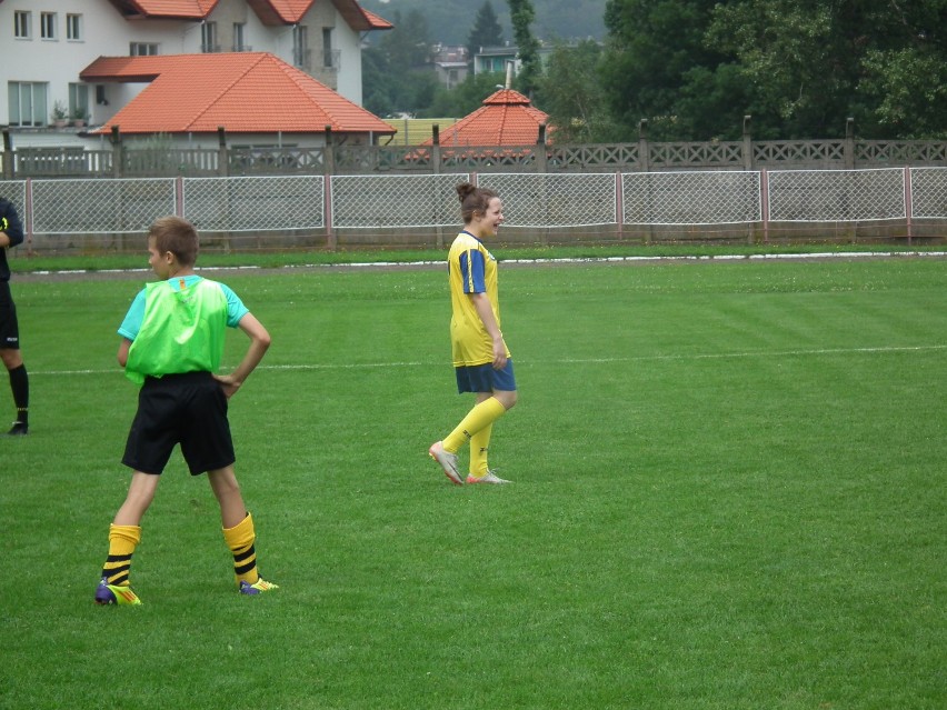 Glinik Gorlice zaprasza do piłkarskiej drużyny dziewczynki