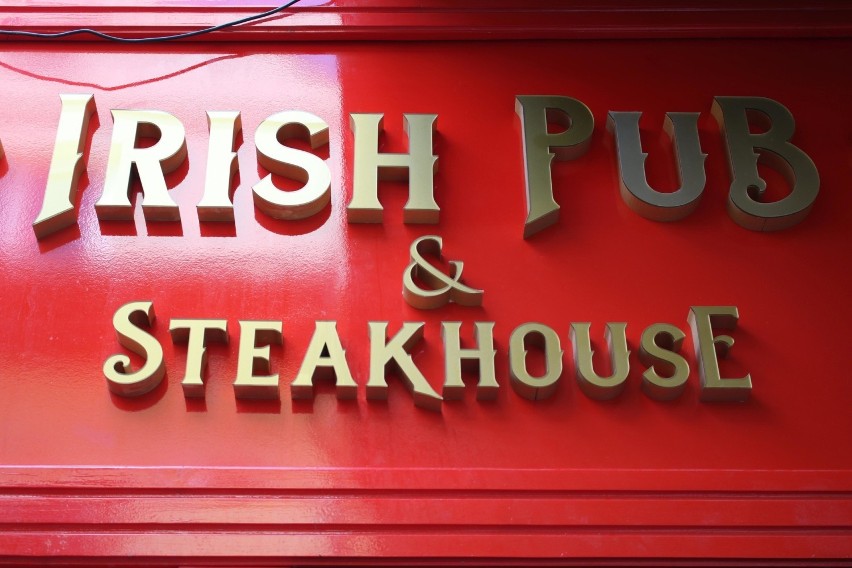 Irish Pub & Steakhouse, ul. 3 Maja 8