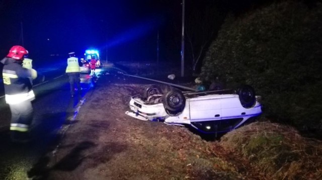 Subaru dachowało na Armii Ludowej w Wodzisławiu Śl.

ZOBACZ TEŻ: Polub nas na Facebooku i bądź na bieżąco z informacjami z Wodzisławia Śl. i okolic! [KLIKNIJ W LINK]