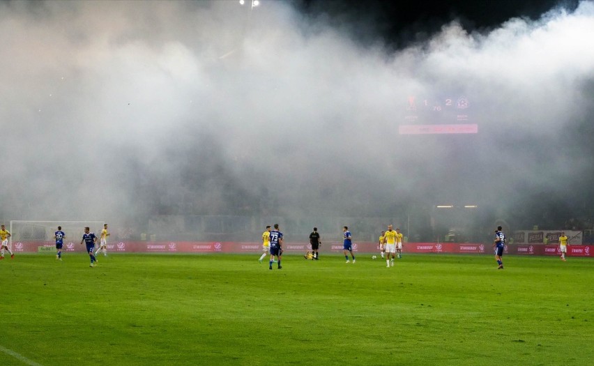 Kibice na meczu Motor - Ruch stworzyli gorącą atmosferę...