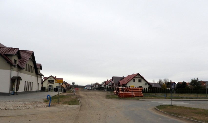 W Międzyrzeczu na osiedlu nad rzeką Obrą trwa budowa...