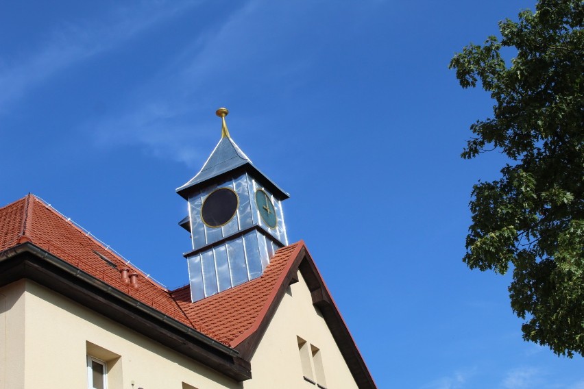 Pleszew. Zakończono remont dachu budynku stołówki CKiW OHP