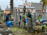 Jak co roku, parafianie z kościoła św. Rocha w Złotowie spotkali się by wspólnie posprzątać cmentarz