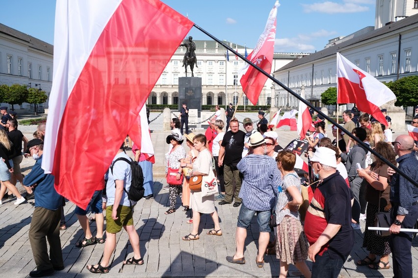 Marsz Rzezi Wołyńskiej w Warszawie. Pochód upamiętnił krwawe wydarzenia z 1943 roku 