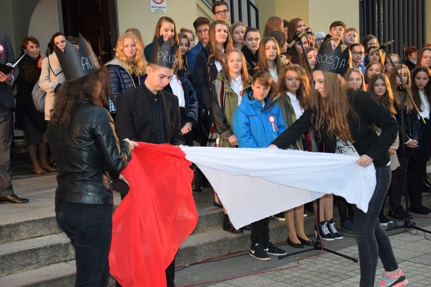 Święto Konstytucji 3 Maja w Skierniewicach rozpoczęło się...