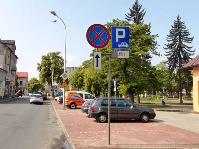 Odnowiony parking i chodnik w Sieradzu