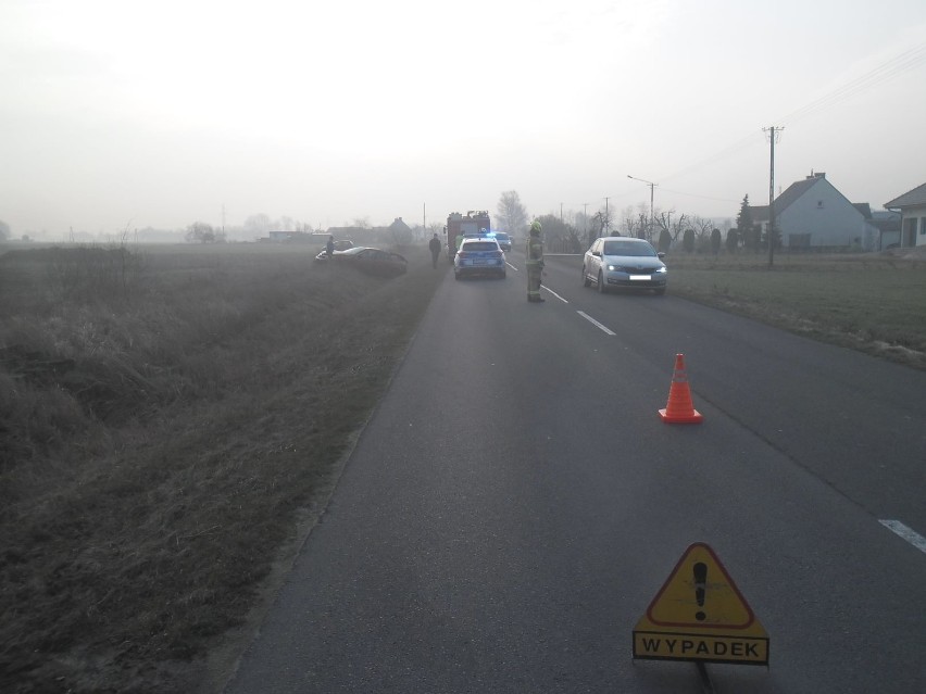 Gmina Witkowo. Wypadek w Wiekowie. Dwie osoby trafiły do...