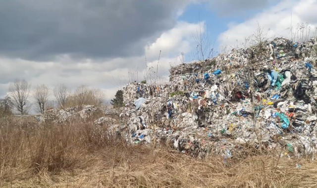 Są śmieci, a miały być paliwa.